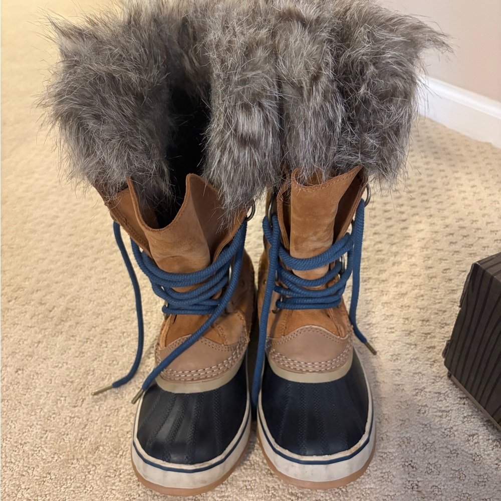 Sorel Joan of Arctic Brown and Black Fur-Lined Winter Boots